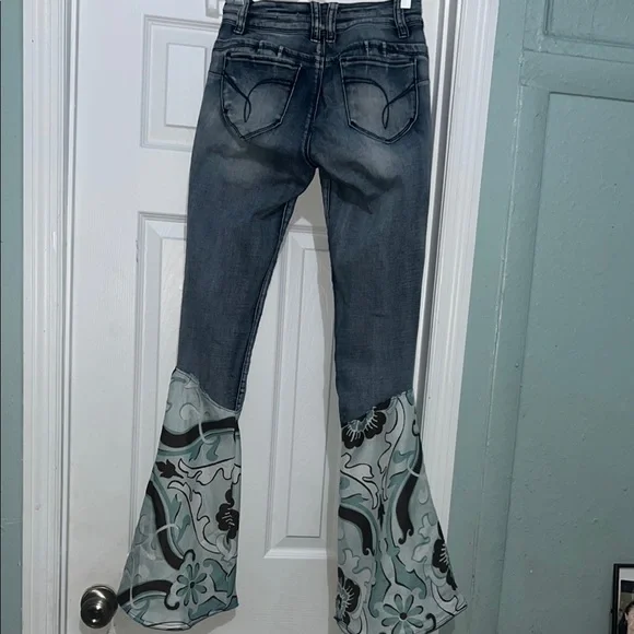 YMI Blue Floral Flare Jeans - Picture 7 of 9
